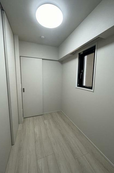 クレストコート上野 