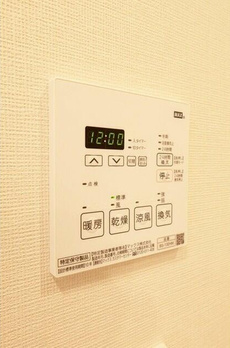 コンフォリア東新宿 