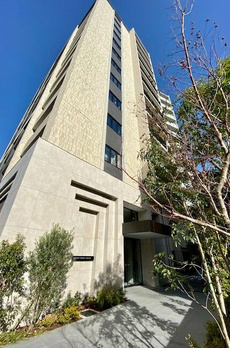 ドレッセ都立大学 