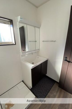 島根３丁目戸建 