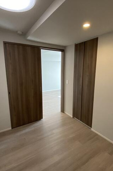 クレストコート町屋 