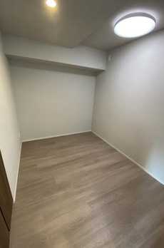 クレストコート町屋 