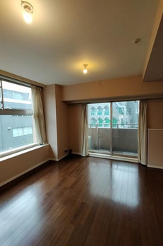 ファミール新宿グランスィートタワー 