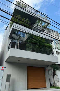 三田一棟空ビル 