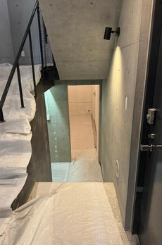 三田一棟空ビル 