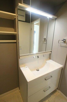 駒場１丁目戸建 