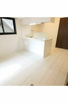 ＧＬＯＢＥ　ＲＥＳＩＤＥＮＣＥ　ＳＫＹＴＲＥＥ　ＡＶＥＮＵＥ 