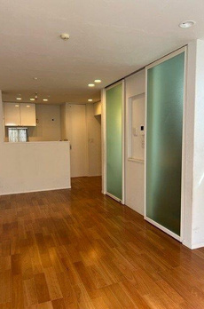 下馬６丁目戸建 