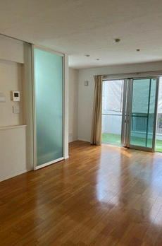 下馬６丁目戸建 