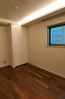 ロイヤルシーズン西麻布 