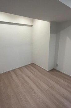 ＴＨＥ　ＲＯＯＭ 