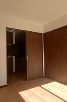 ラムズ弦巻 