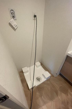ＡＺＡＢＵ　ＡＲＴＥＭＩＳ 