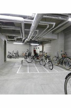 サンクタス市ヶ谷富久町イーストタワー 