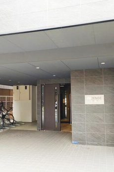 インセンス上野根岸 