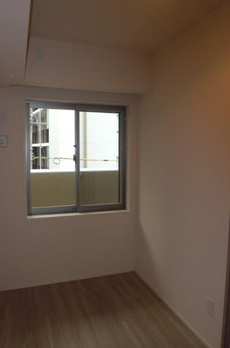 Ｂｒｉｌｌｉａ　ＴＨＥ　ＴＯＷＥＲ　ＴＯＫＹＯ　ＹＡＥＳＵ　ＡＶＥＮＵ 