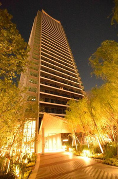 ＭＩＤ　ＴＯＷＥＲ　ＧＲＡＮＤ 