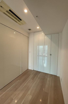 ＴＨＥ　ＲＯＰＰＯＮＧＩ　ＴＯＫＹＯ　ＣＬＵＢ　ＲＥＳＩＤＥＮＣＥ 