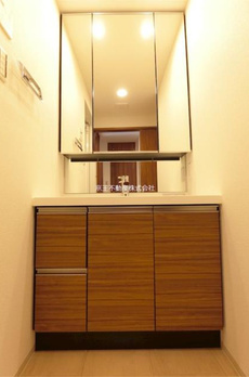 ＭＯＤＩＥＲ　ＹＯＹＯＧＩ　ＲＥＳＩＤＥＮＣＥ 