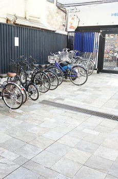 グローリア初穂新宿ＩＩＩ 