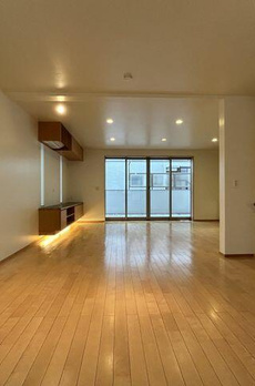 矢来町戸建 