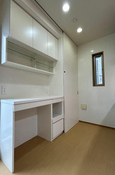 矢来町戸建 
