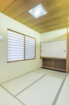 オリンピア三田 