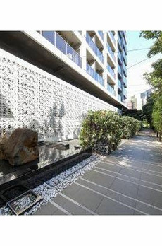 ＴＨＥ　ＲＯＰＰＯＮＧＩ　ＴＯＫＹＯ　　ＣＬＵＢ　ＲＥＳＩＤＥＮＣＥ 