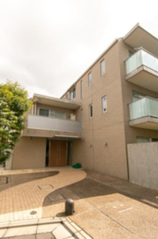 ラグゼガーデン松原 