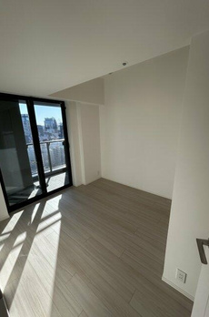 ＷＯＲＬＤ　ＴＯＷＥＲ　ＲＥＳＩＤＥＮＣＥ 