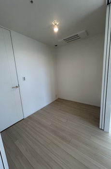 ＷＯＲＬＤ　ＴＯＷＥＲ　ＲＥＳＩＤＥＮＣＥ 
