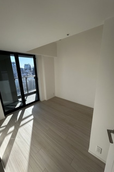 ＷＯＲＬＤ　ＴＯＷＥＲ　ＲＥＳＩＤＥＮＣＥ 