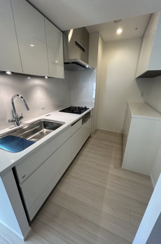 ＷＯＲＬＤ　ＴＯＷＥＲ　ＲＥＳＩＤＥＮＣＥ 