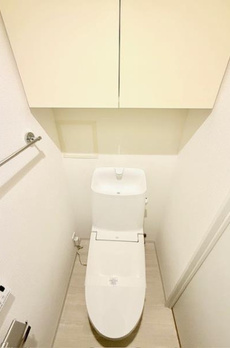 アパートメンツ三田 
