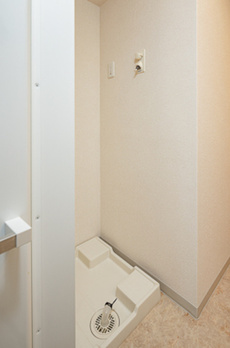 ｉ－Ｓｕｉｔｅ　ＨｉｇａｓｈｉＮａｋａｎｏ 