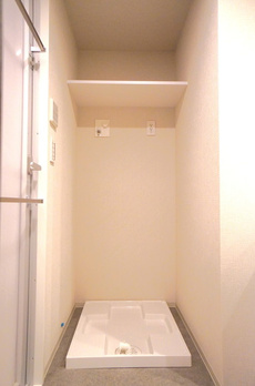 Ｂｒｉｌｌｉａ　ｉｓｔ　上野稲荷町 