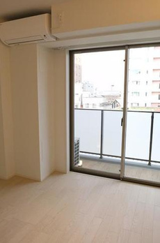 Ｔｈｅ　Ｖｅｒｌｕｘ　Ｔａｋａｎａｗａ 