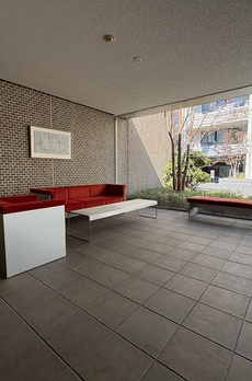 Ｒｅｓｉｄｅｎｃｅ　ＷＡＫＡＢＡＹＡＳＨＩ 