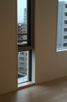プレミスト麹町 