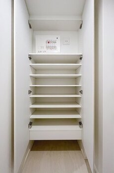 WORLD TOWER RESIDENCE 