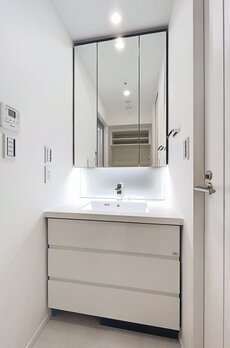 WORLD TOWER RESIDENCE 