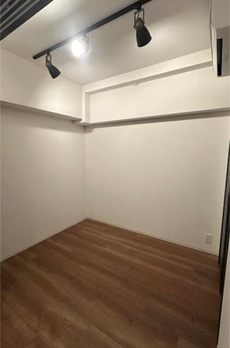 ＺＯＯＭ新宿御苑前 