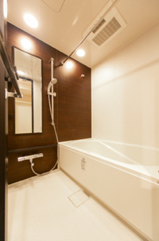 ＮＪＫ　ＭＡＲＱＵＩＳ　ＯＭＯＴＥＳＡＮＤＯ 