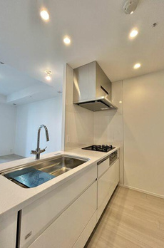 ＷＯＲＬＤ　ＴＯＷＥＲ　ＲＥＳＩＤＥＮＣＥ 