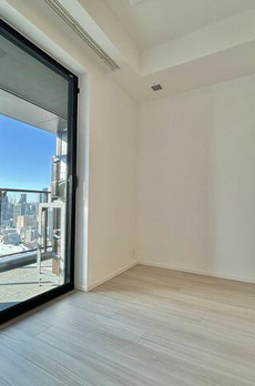 ＷＯＲＬＤ　ＴＯＷＥＲ　ＲＥＳＩＤＥＮＣＥ 