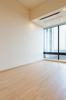 ラ・トゥール新宿グランド 