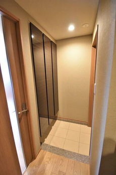Ｌｉｖｅ　Ｆｌａｔ茅場町 