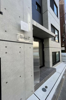 ＲＡＳＩＣＬＡＳ　ＣＡＰＩＴＡＬ　２ 