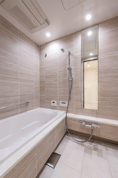 ＷＯＲＬＤ　ＴＯＷＥＲ　ＲＥＳＩＤＥＮＣＥ 