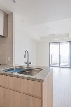 ＷＯＲＬＤ　ＴＯＷＥＲ　ＲＥＳＩＤＥＮＣＥ 